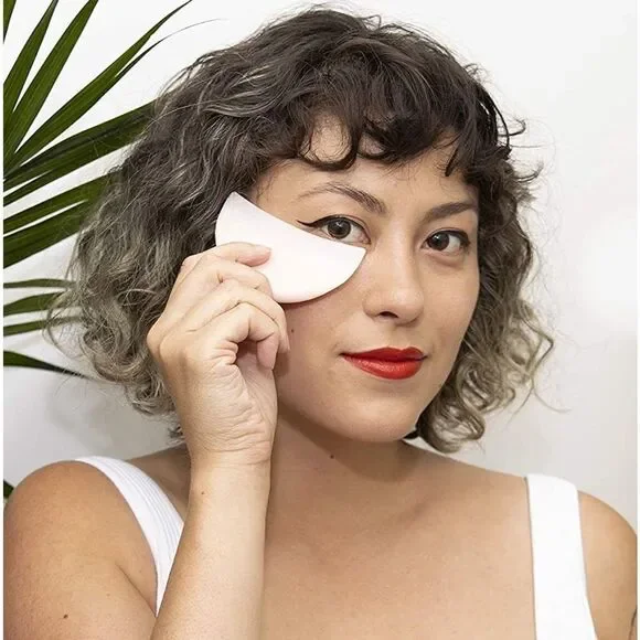 💜 ShadowMoon - Reusable Eye Makeup Shield - Picture 2 of 6